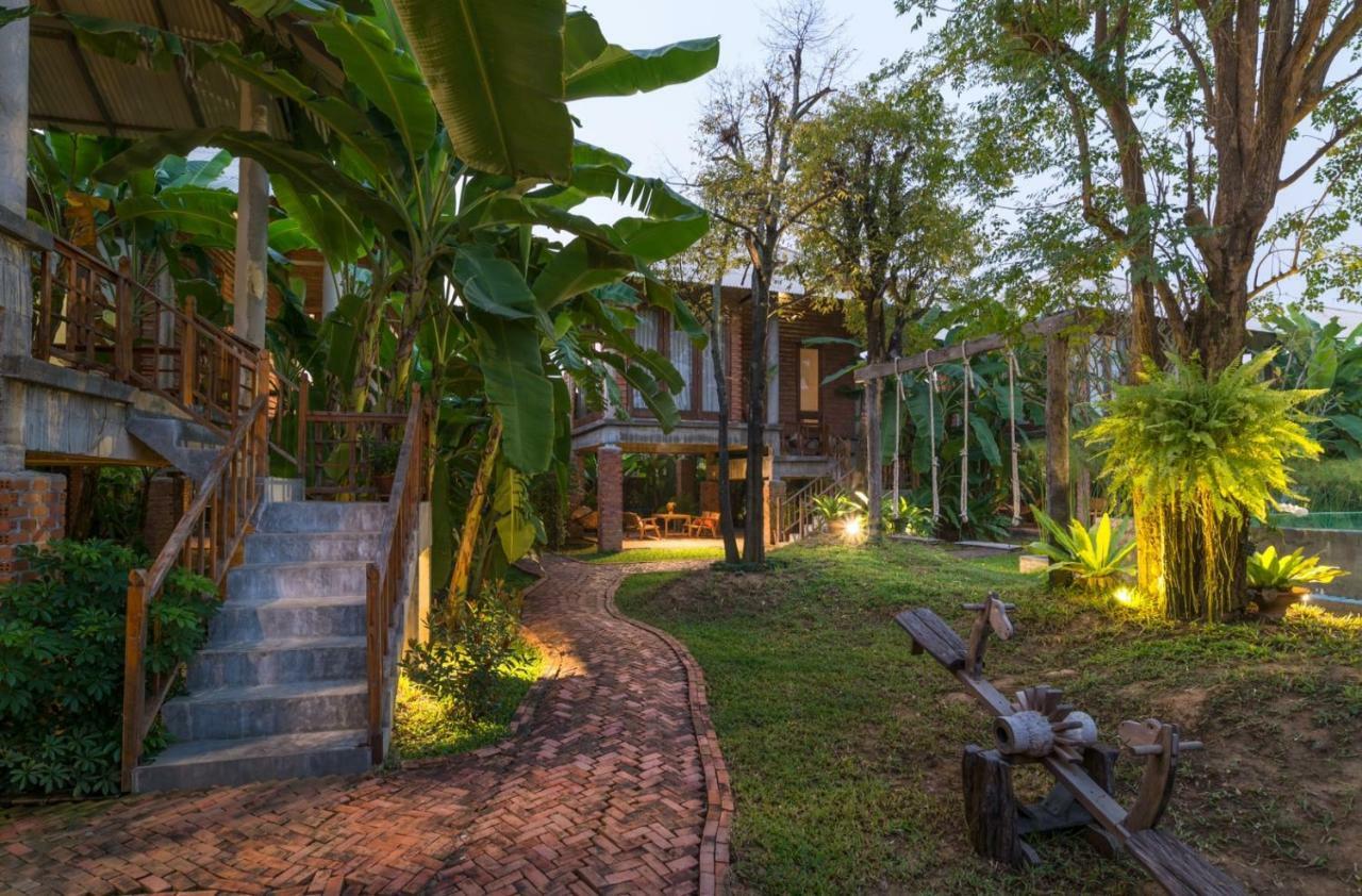 Baansuk Sukhothai Resort Exterior foto
